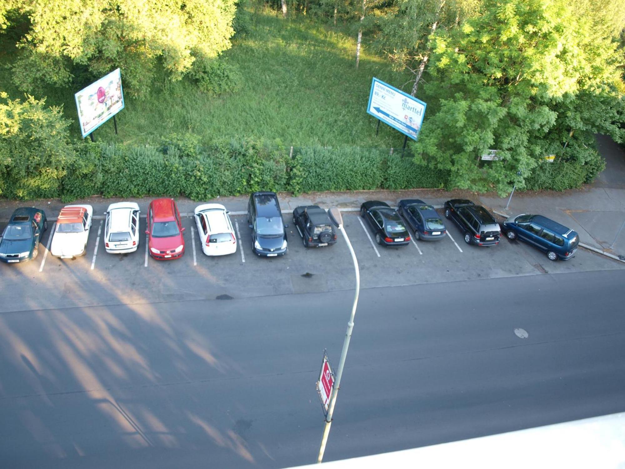 Apartman Drahovice カルロヴィ・ヴァリ エクステリア 写真