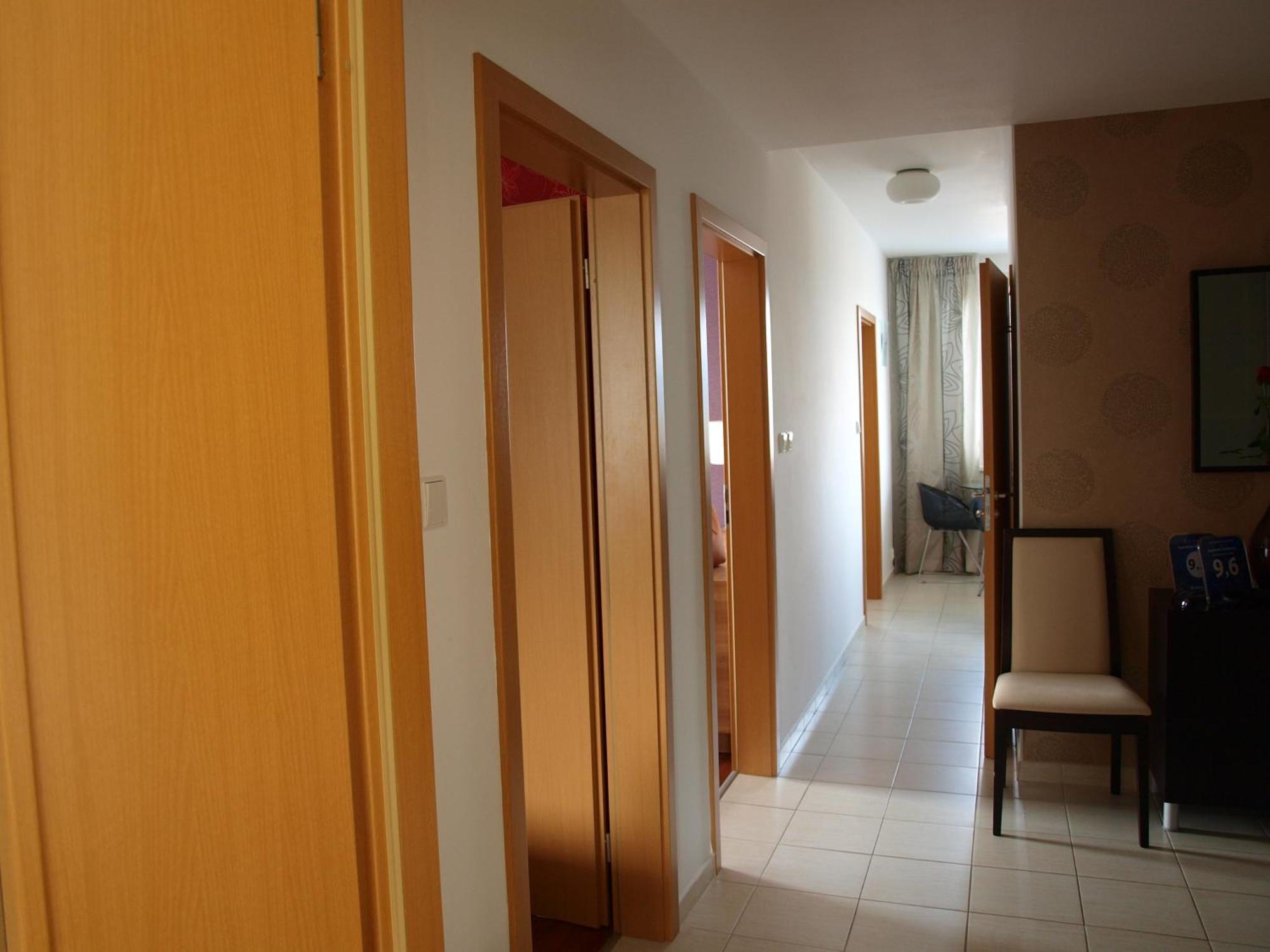 Apartman Drahovice カルロヴィ・ヴァリ エクステリア 写真